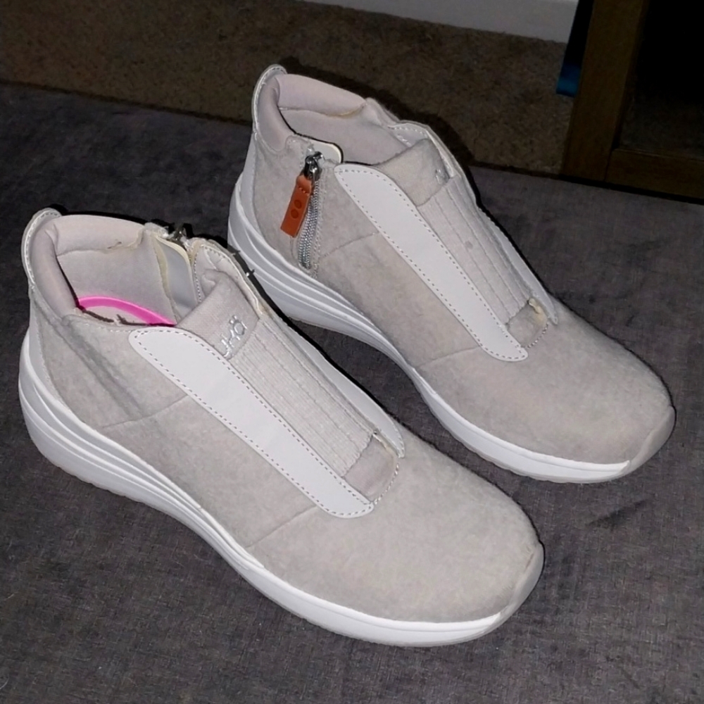 RYKA GWYN SIZE9.5